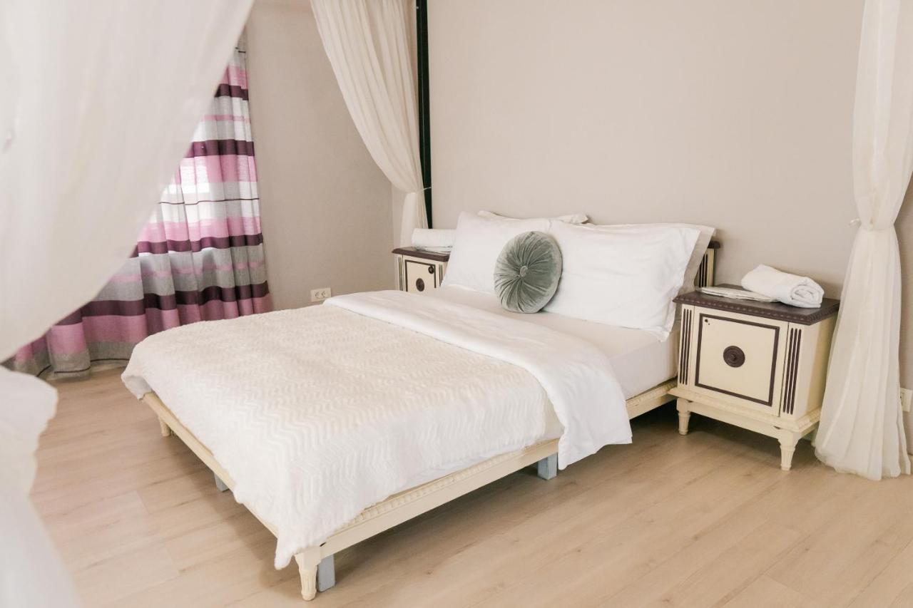 Chic Studio Bucharest Luaran gambar