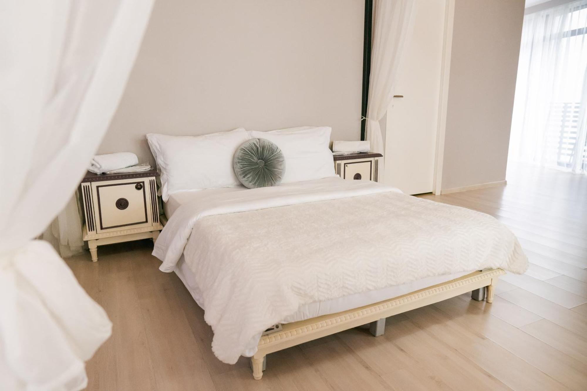 Chic Studio Bucharest Bilik gambar